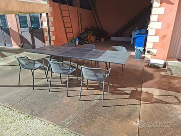 Tavolo da esterno arredo patio giardino