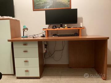 Scrivania con cassettiera 180x70x74 perfetta