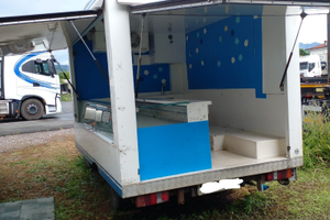 Camion negozio patente b