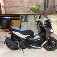 Aprilia SR GT 200