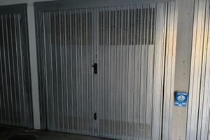 Garage a Senago