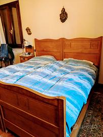 Camera inizio Novecento legno massiccio