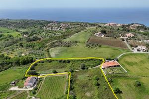 Terrenoedific 7.400 Mq/ Rudere 109Mq vicinoTropea