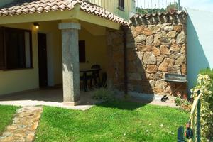 Bilocale: giardino e posto auto