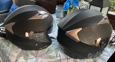 2 caschi moto