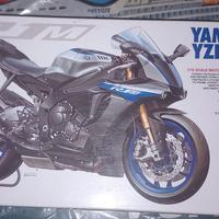 TAMIYA 1/12 YAMAHA YZF-R1M n 133
