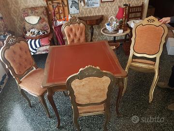 Tavolo da gioco antico con 4 poltroncine abbinate
