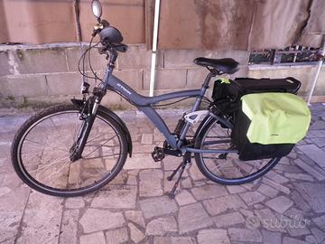 Bicicletta elettrica trek BTwin Decathlon