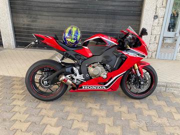 Honda CBR 1000 - 2018