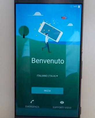 Smartphone Sony EXPERIA F3111 NERO + ALIMENTATORE