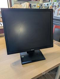 Monitor Acer per PC fisso.