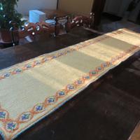 strisce ricamate a mano x la casa