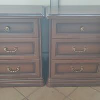 Comodini con cassetti