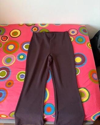Pantalone a zampa elasticizzato misura M
