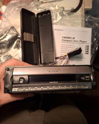 Autoradio Sony per auto storiche.