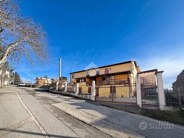 CASA INDIPENDENTE A L'AQUILA
