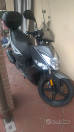 Scooter agiliti 200