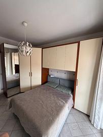 GRANDE GUARDAROBA ANGOLARE a €200