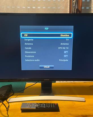 TV/Monitor  Samsung curvo FHD T27D590CX 27,.