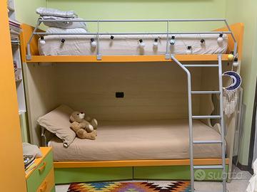 Camera con letto a castello