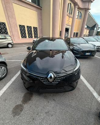 Renault clio modello Clio E-Tech Hybrid