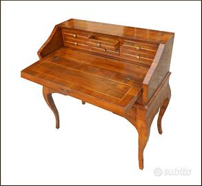 Scrittoio ribalta lastronata a mano in stile 700