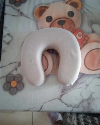 Cuscino cervicale in Memory form portatile 