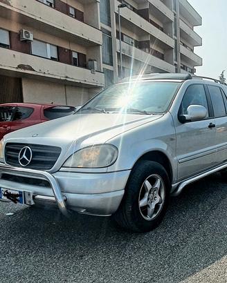 ML 320 del 2001 
