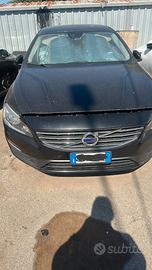 Volvo v60 2015