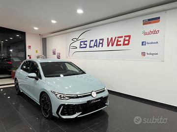 VOLKSWAGEN GOLF 8.5 2.0 TDI DSG R-Line Plus 150 cv