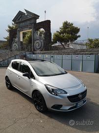 Opel Corsa 2018 - 1.200CC - bicolore