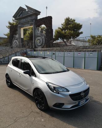 Opel Corsa 2018 - 1.200CC - bicolore