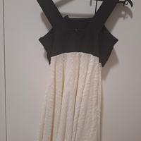 abito e coprispalla per ragazza