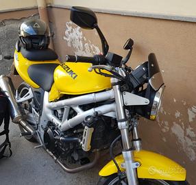 Moto Suzuki SV 650 del 2001