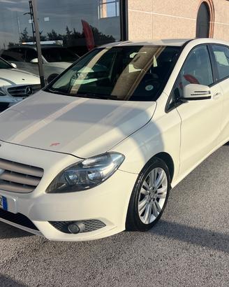 MERCEDES-BENZ B 180 CDI Executive TELECAMERA CERCH