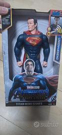 action figure avengers di superman 