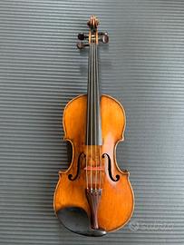 Violino antico completamente restaurato