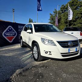 Volkswagen Tiguan 2.0 16V TDI DPF Sport & Style (1