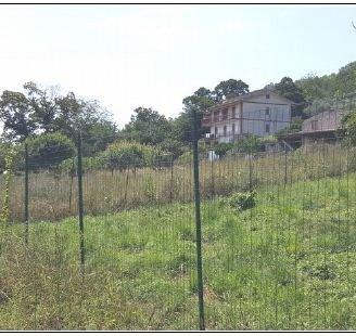 Terreno 1.106 mq con progetto residenziale – Licus