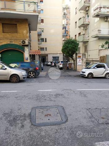 DEPOSITO A NAPOLI