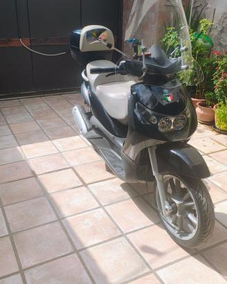 Beverly 250 ie 