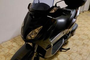 Scooter X MAX 250 