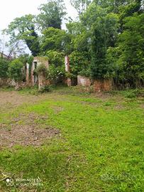 Terreno agricolo con area residenziale