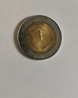 Moneta lire 500 del 1987 con raro difetto di coni