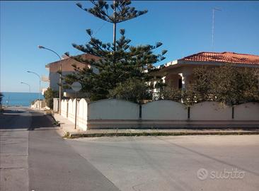 Villa con vista mare a Scoglitti