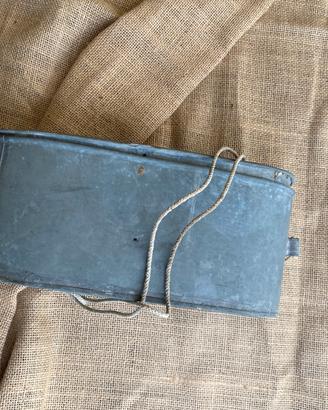 Contenitore in alluminio d’epoca