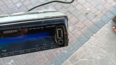 Autoradio Kenwood con USB
