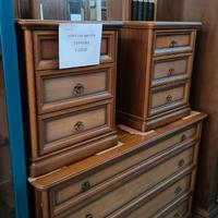 comò comodini e specchio