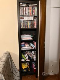 Libreria Ikea, colore marrone