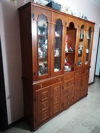Vetrina e credenza